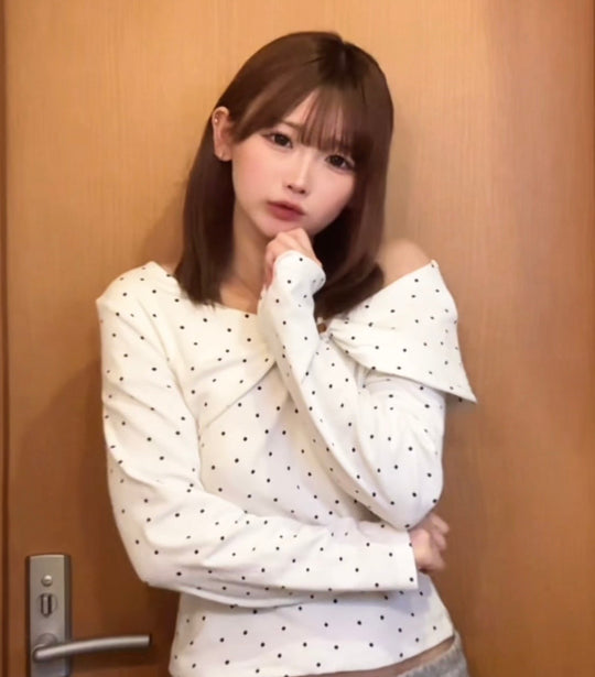 オフショルダー ドット捻りデザイン ロングスリーブ AT008