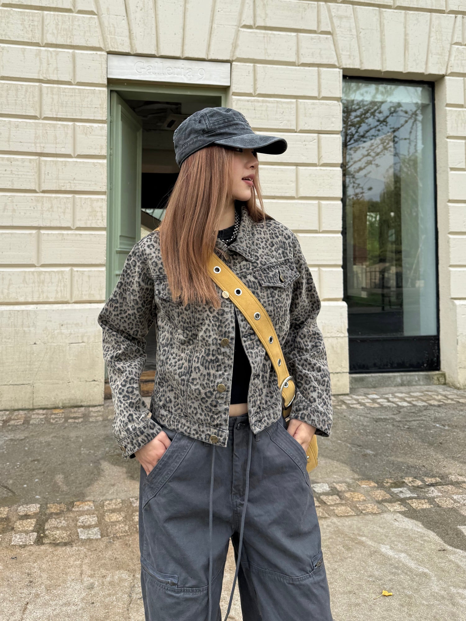 ヒョウ柄 クロップドデニムジャケット ヒョウ柄ショルダーデニムジャケット N634