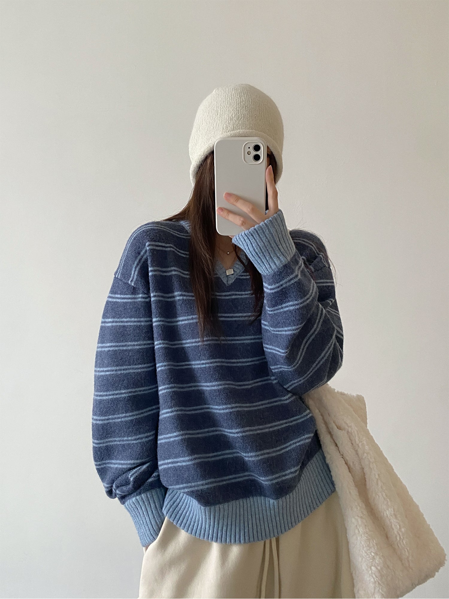 Vネックボーダーニットセーター    N902