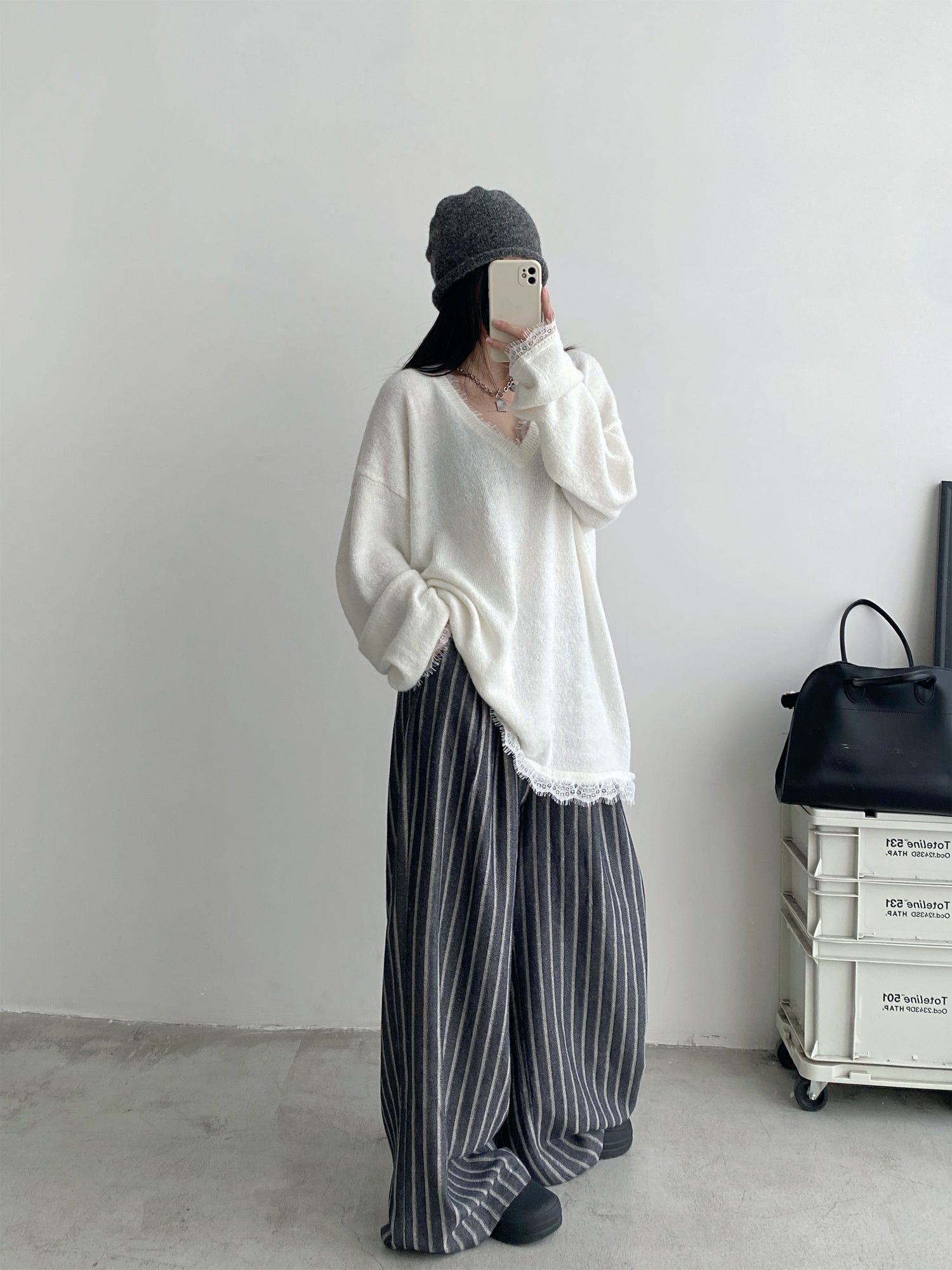 レーストリムVネックふわモヘアニット    N863