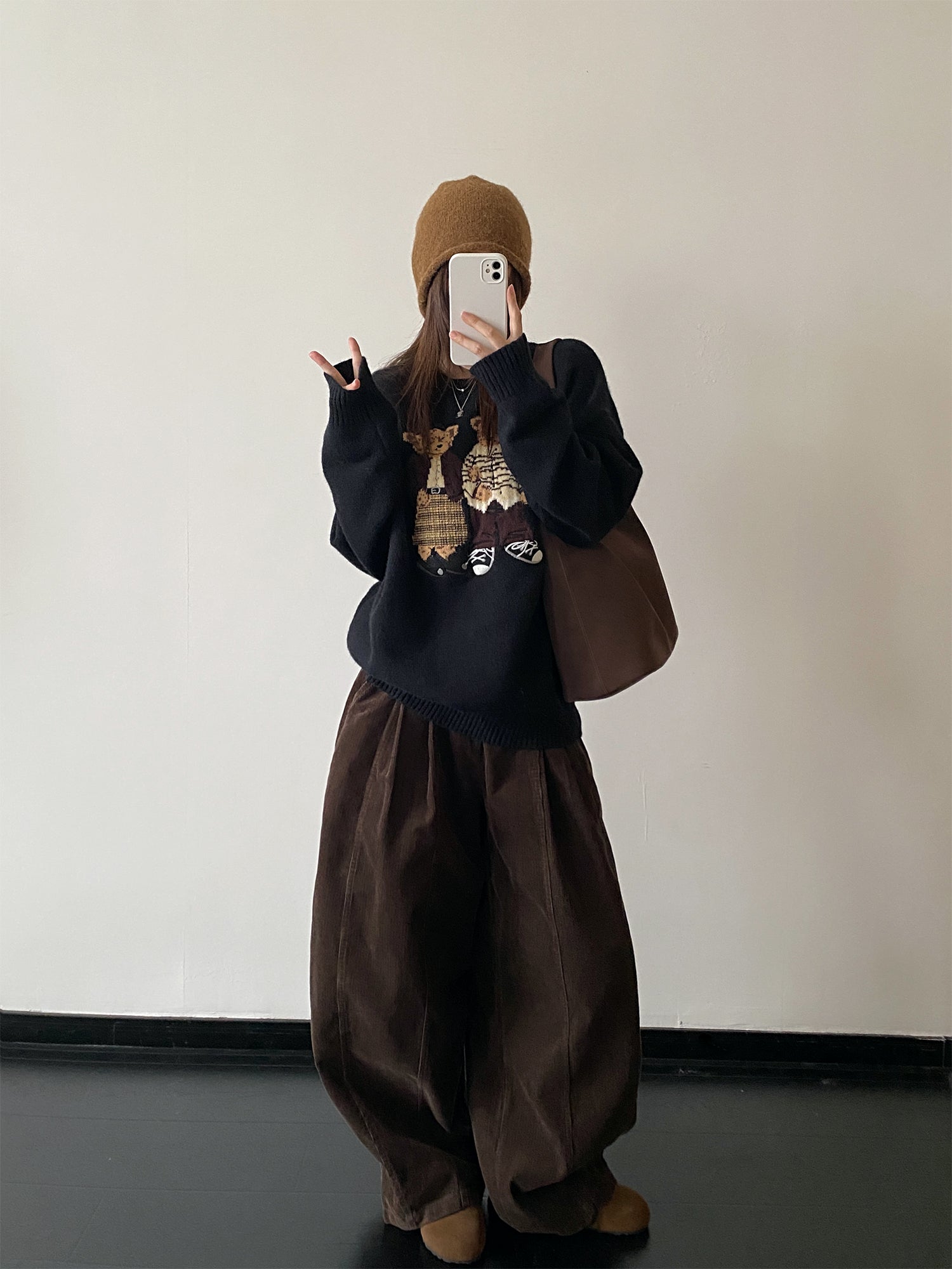 ラウンドネック クマニットセーター N903