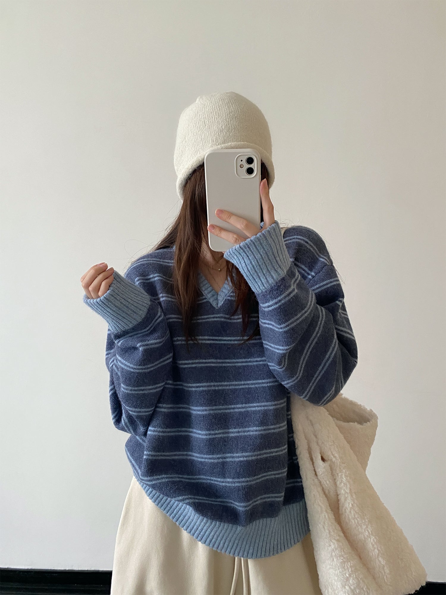 Vネックボーダーニットセーター    N902