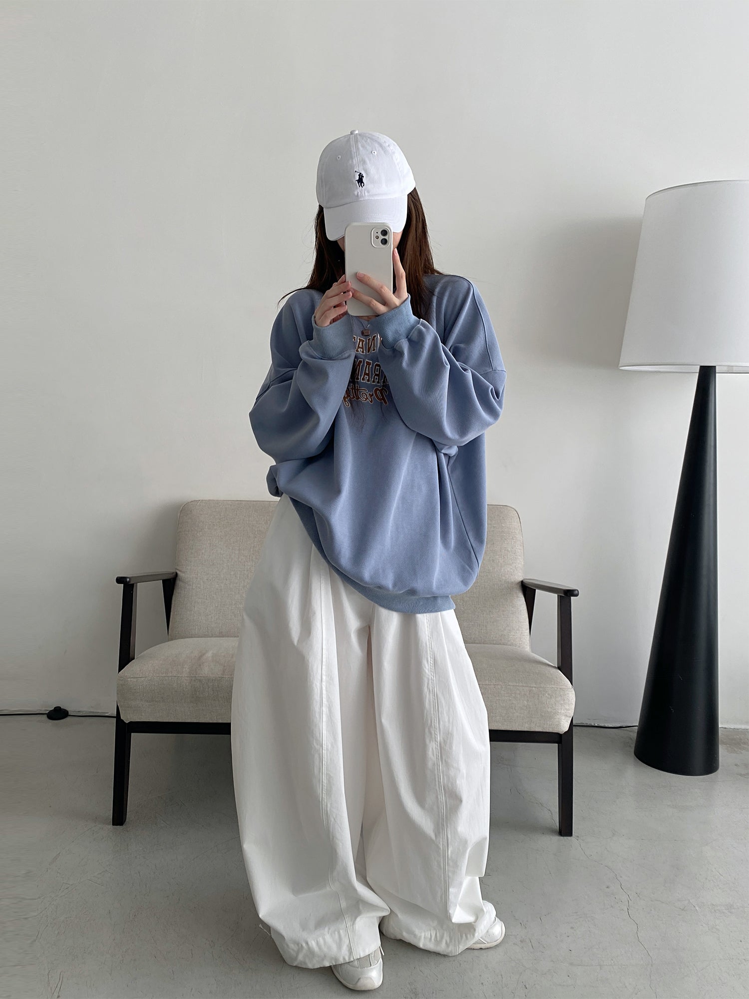 ミルクブルーレター刺繍スウェット    N579