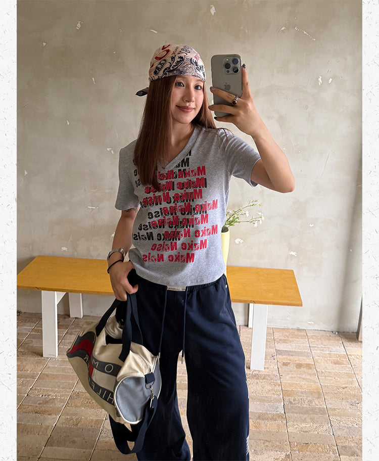 リピートロゴ VネックショートTシャツ   N515