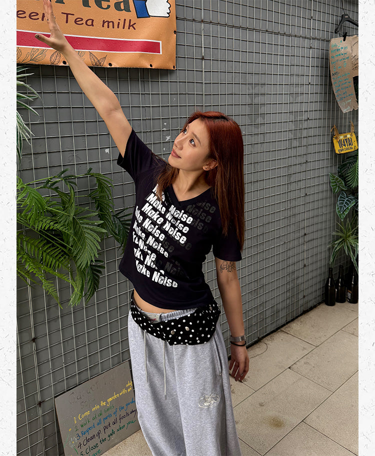リピートロゴ VネックショートTシャツ   N515