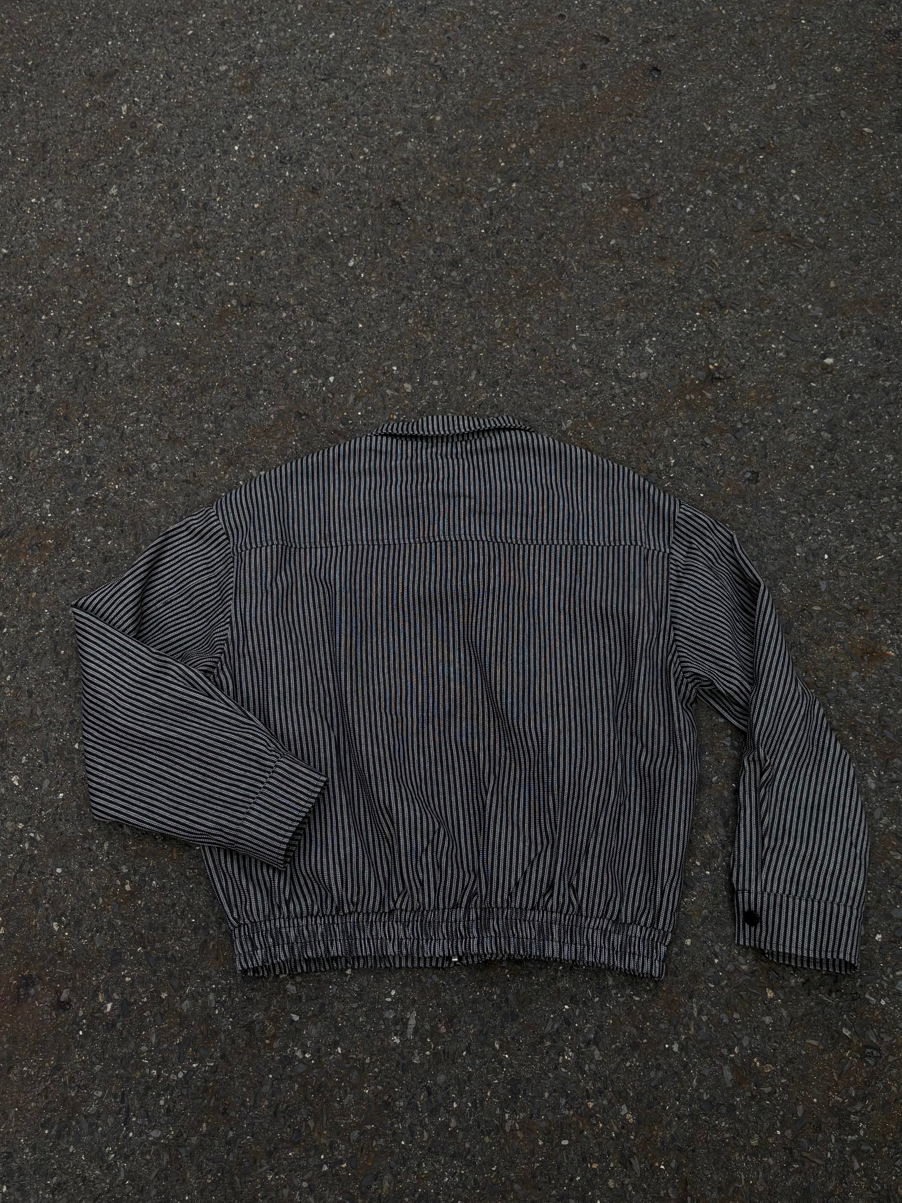 ピンストライプ・クロップド丈ジップアップブルゾン HR006