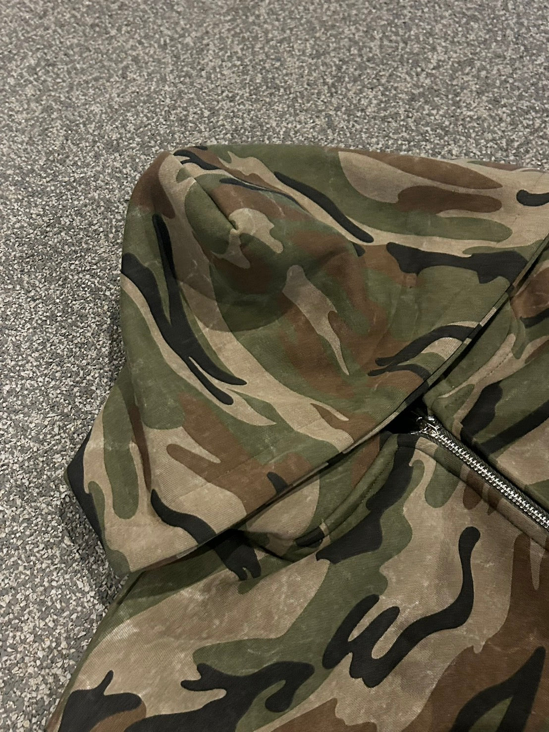 ボックスシルエット・カモフラージュジップパーカー MI-07