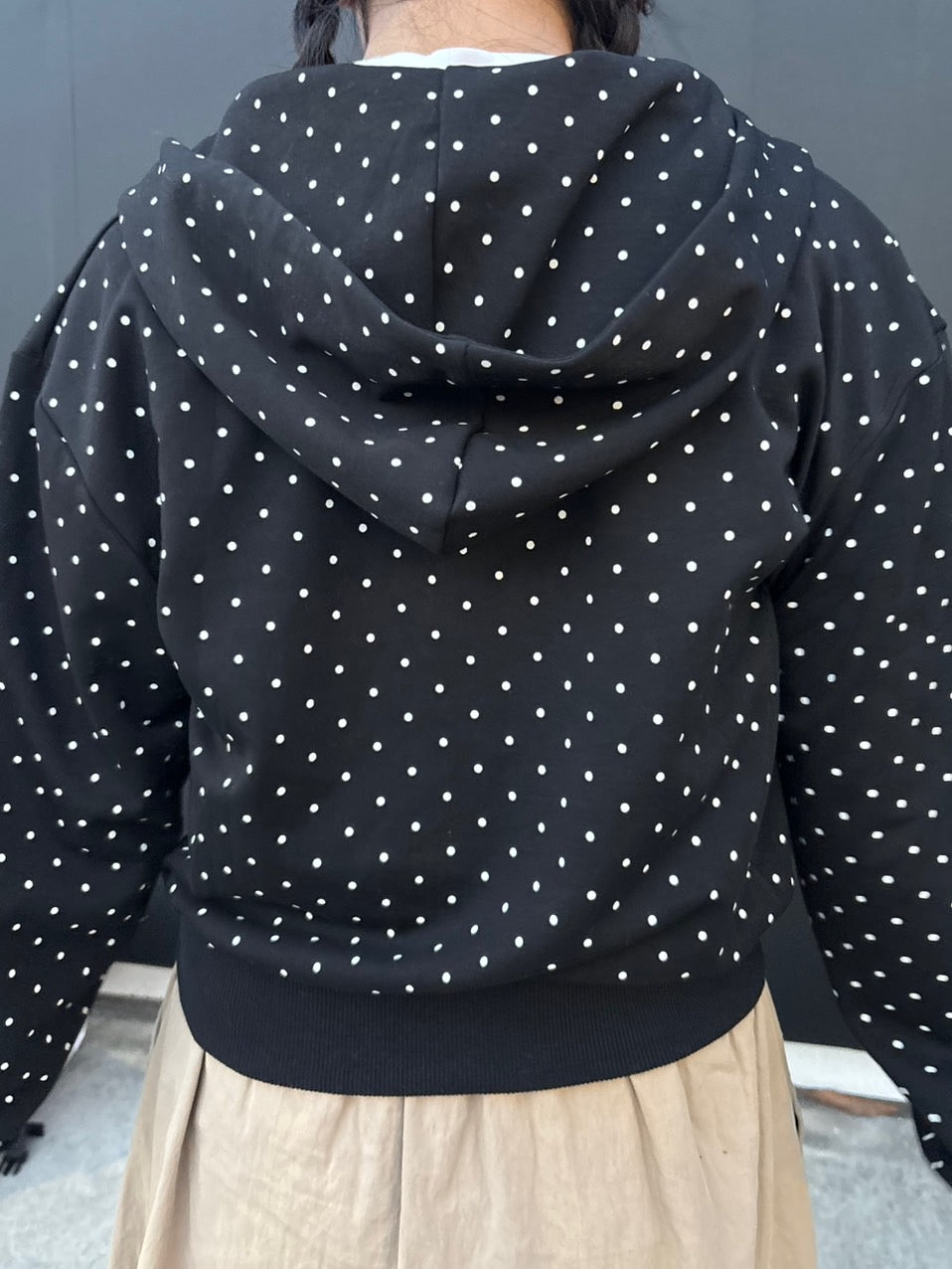 ポルカドット・クロップド丈ジップアップフーディー PC001