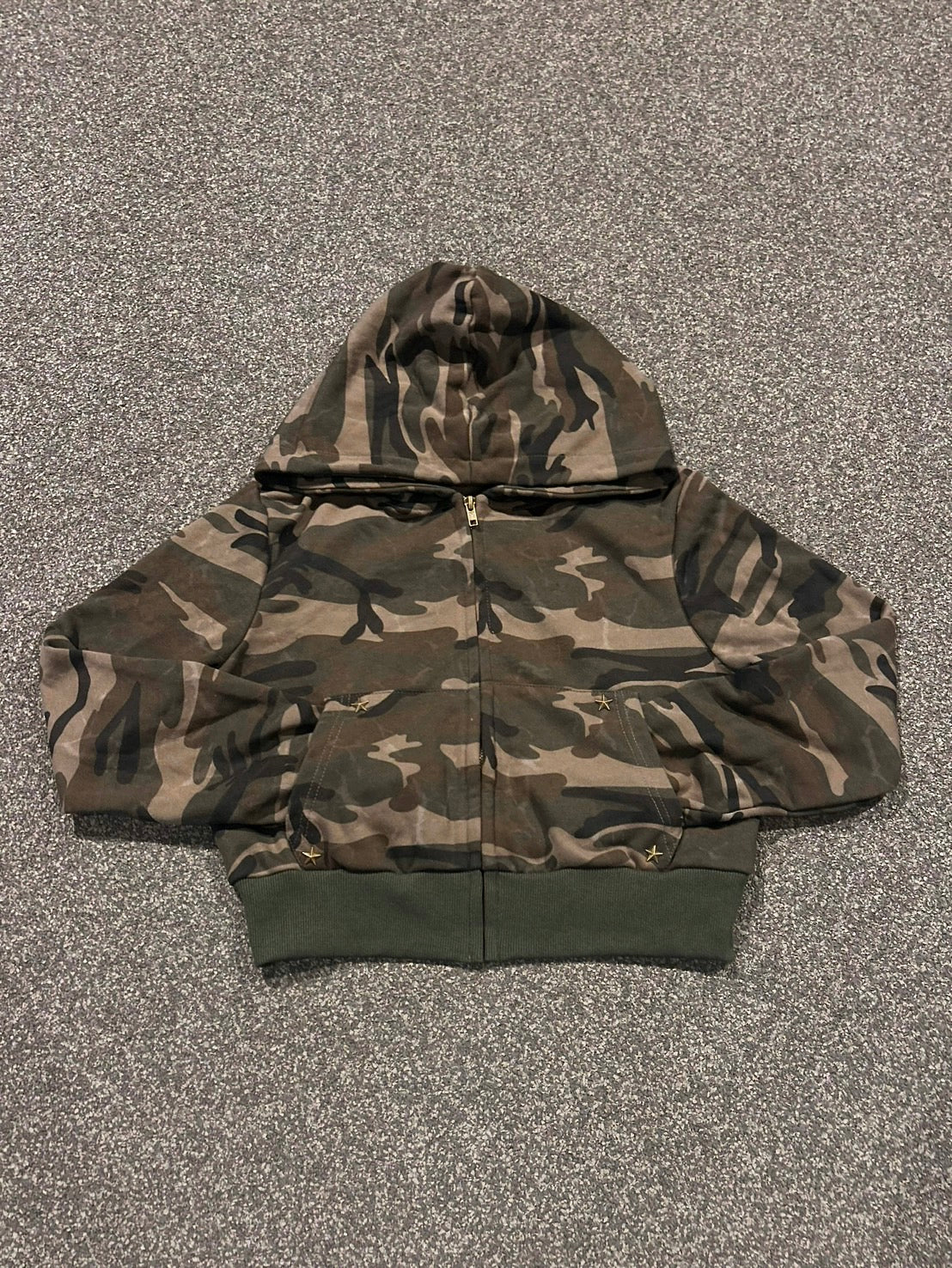 クロップド丈・カモフラージュジップアップパーカー MI-06