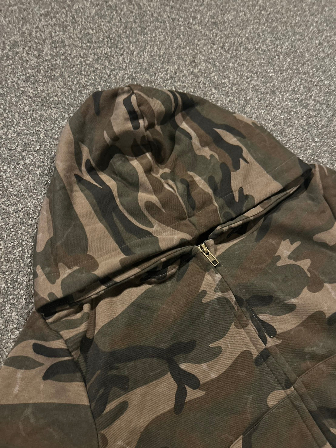 クロップド丈・カモフラージュジップアップパーカー MI-06