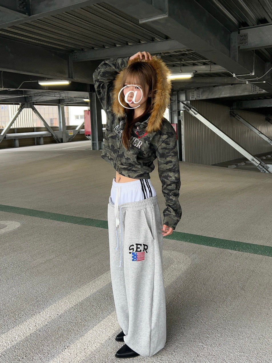 レイヤードウエストワイドスウェットパンツ　LLS011