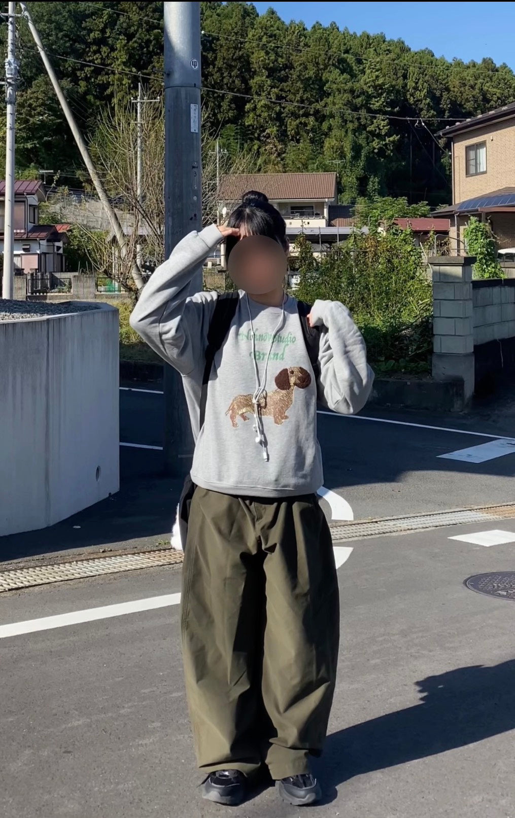 ショート丈アニマル刺繍スウェットシャツ GY-001