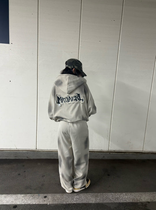 グラフィティロゴスモークスウェットセット　AT005