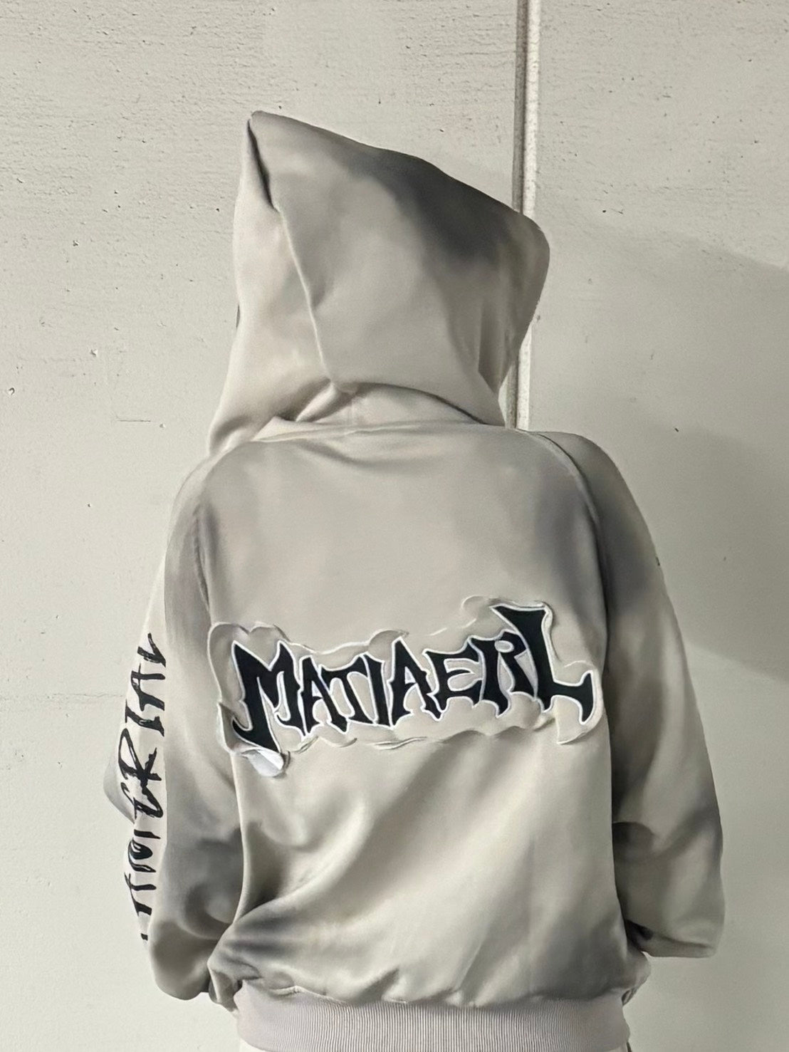 グラフィティロゴスモークスウェットセット　AT005