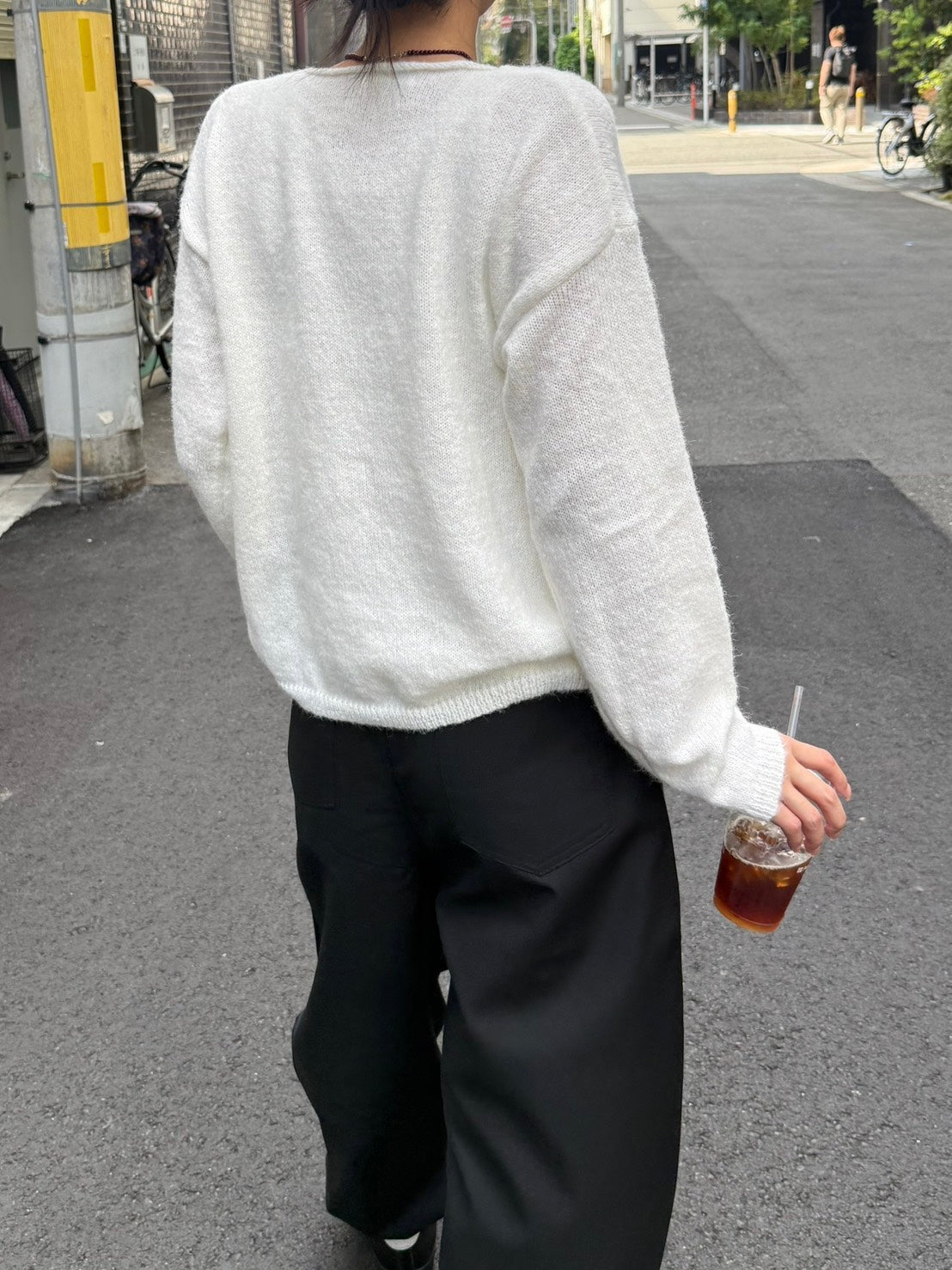 Vネックソフトマヘアタッチニットトップス TM-008