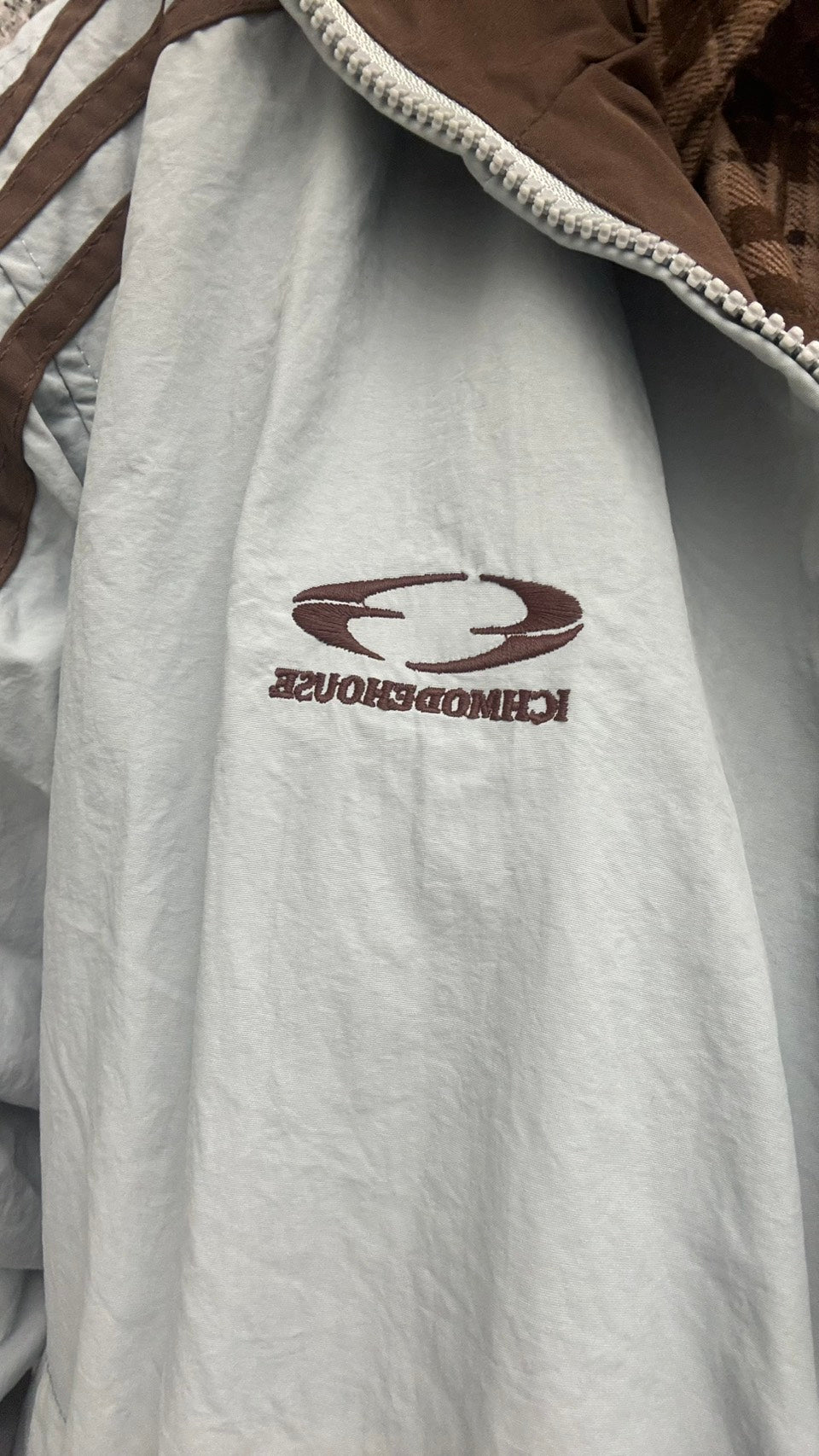 スポーティリバーシブルナイロンジャケット EA007