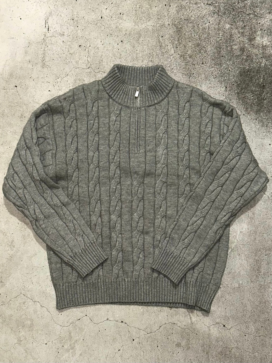 ケーブル編みハーフジップニットプルオーバー LLS-013