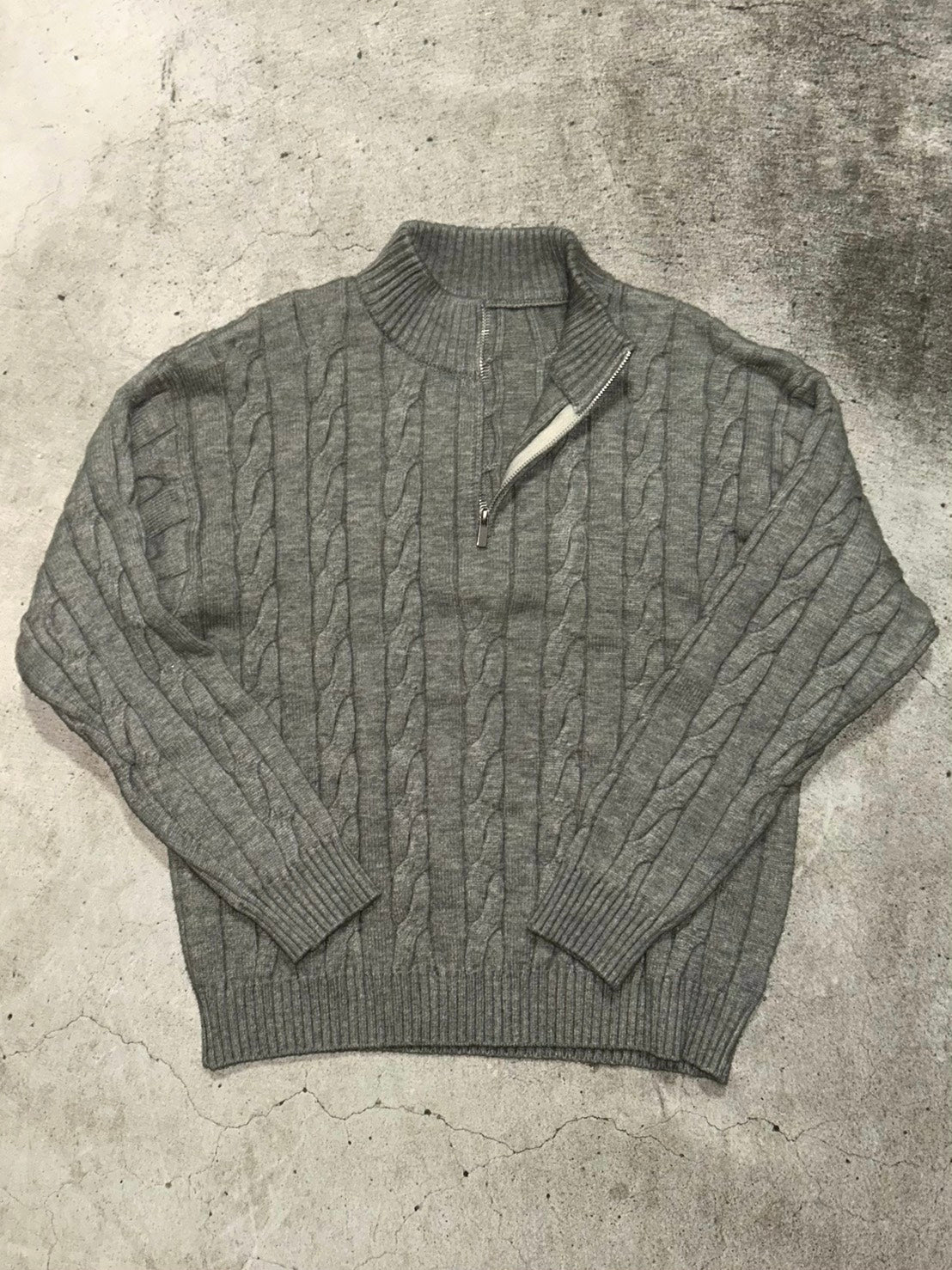 ケーブル編みハーフジップニットプルオーバー LLS-013