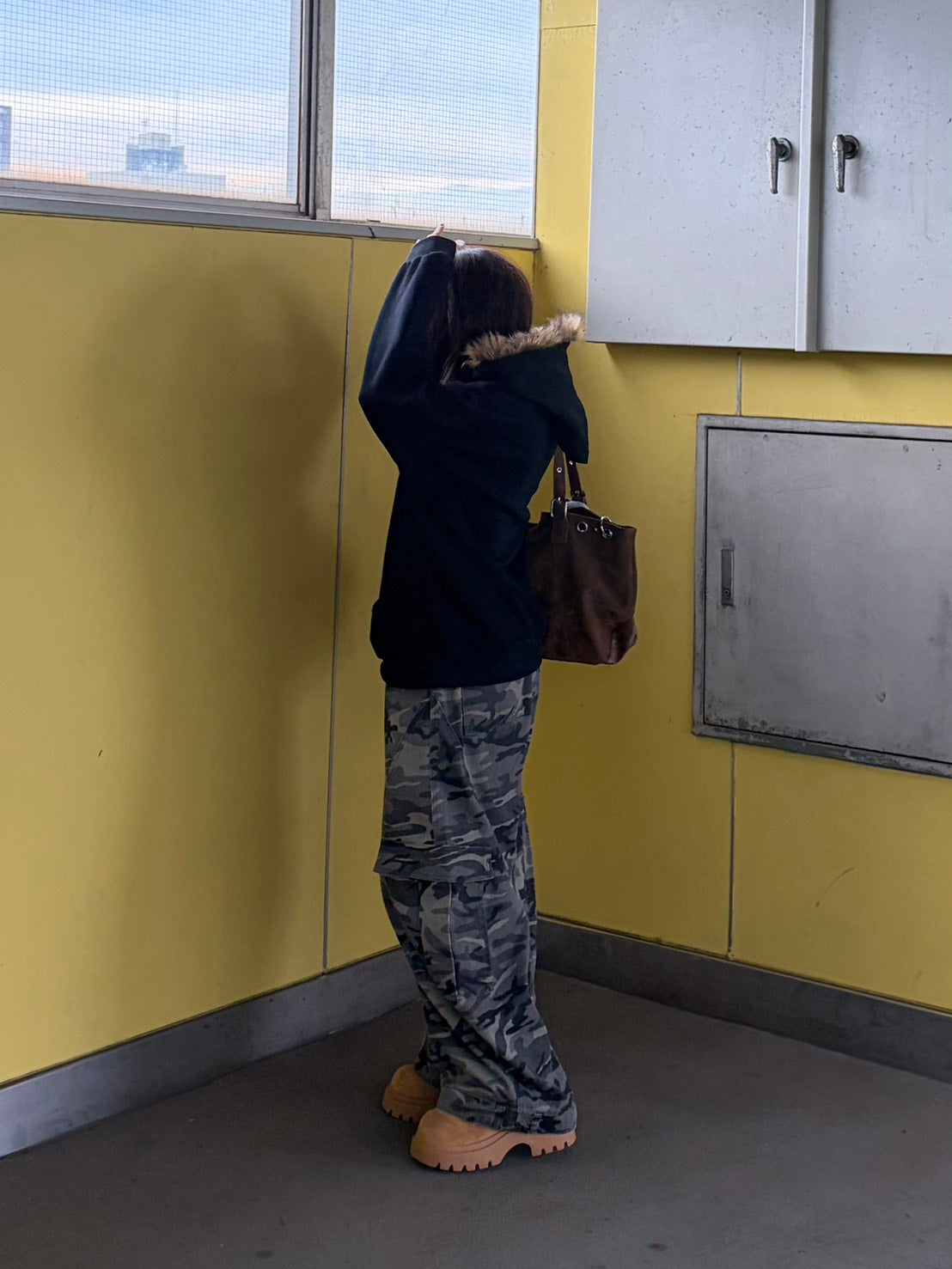 ファー付きオーバーサイズフーディ MI-09