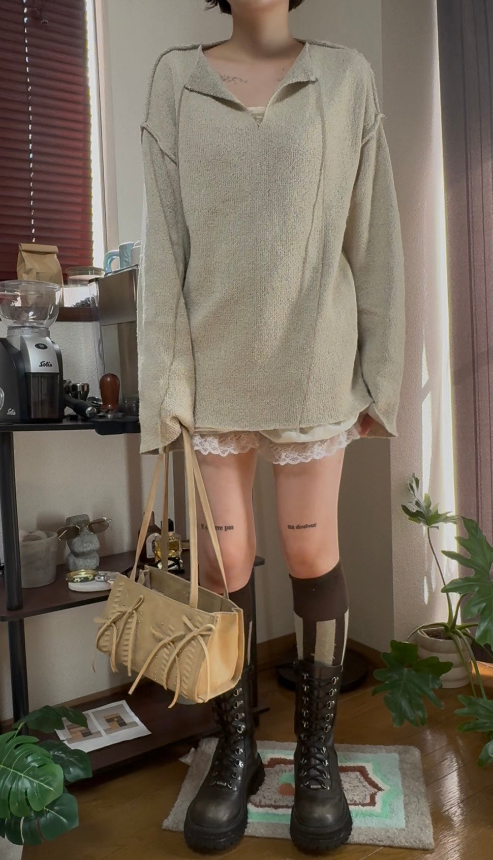 リバーシブルVネックニット／ルーズフィット　SNA-001