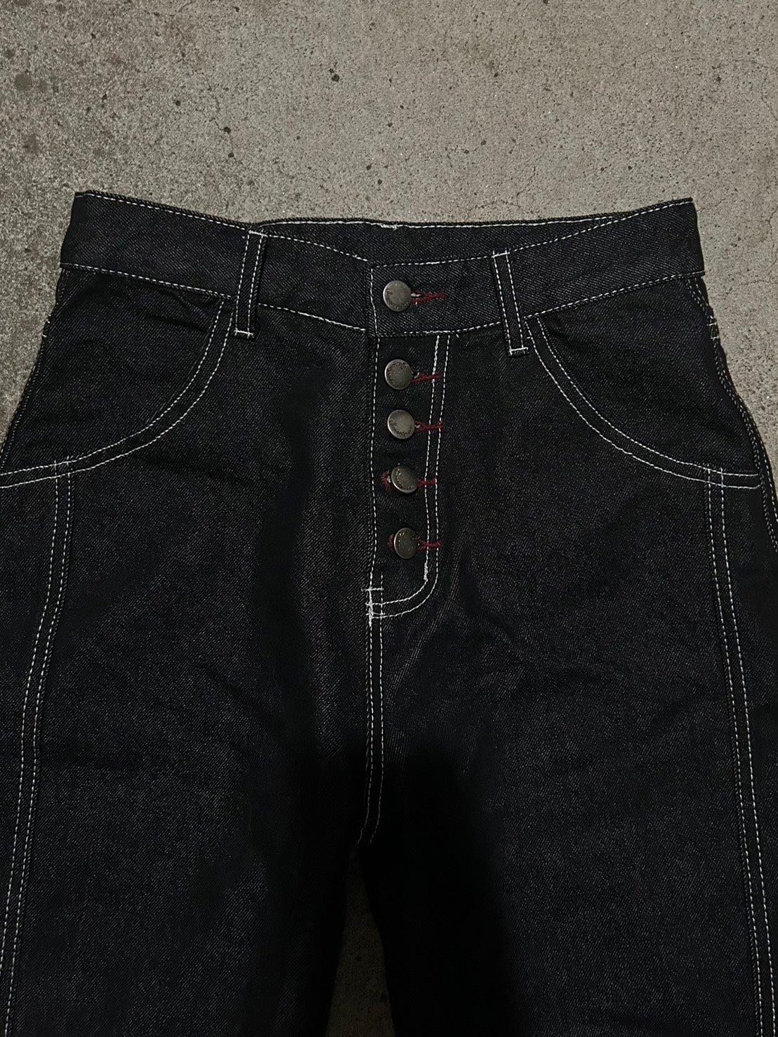 ステッチラインボタンフライカーブデニム LLS-018