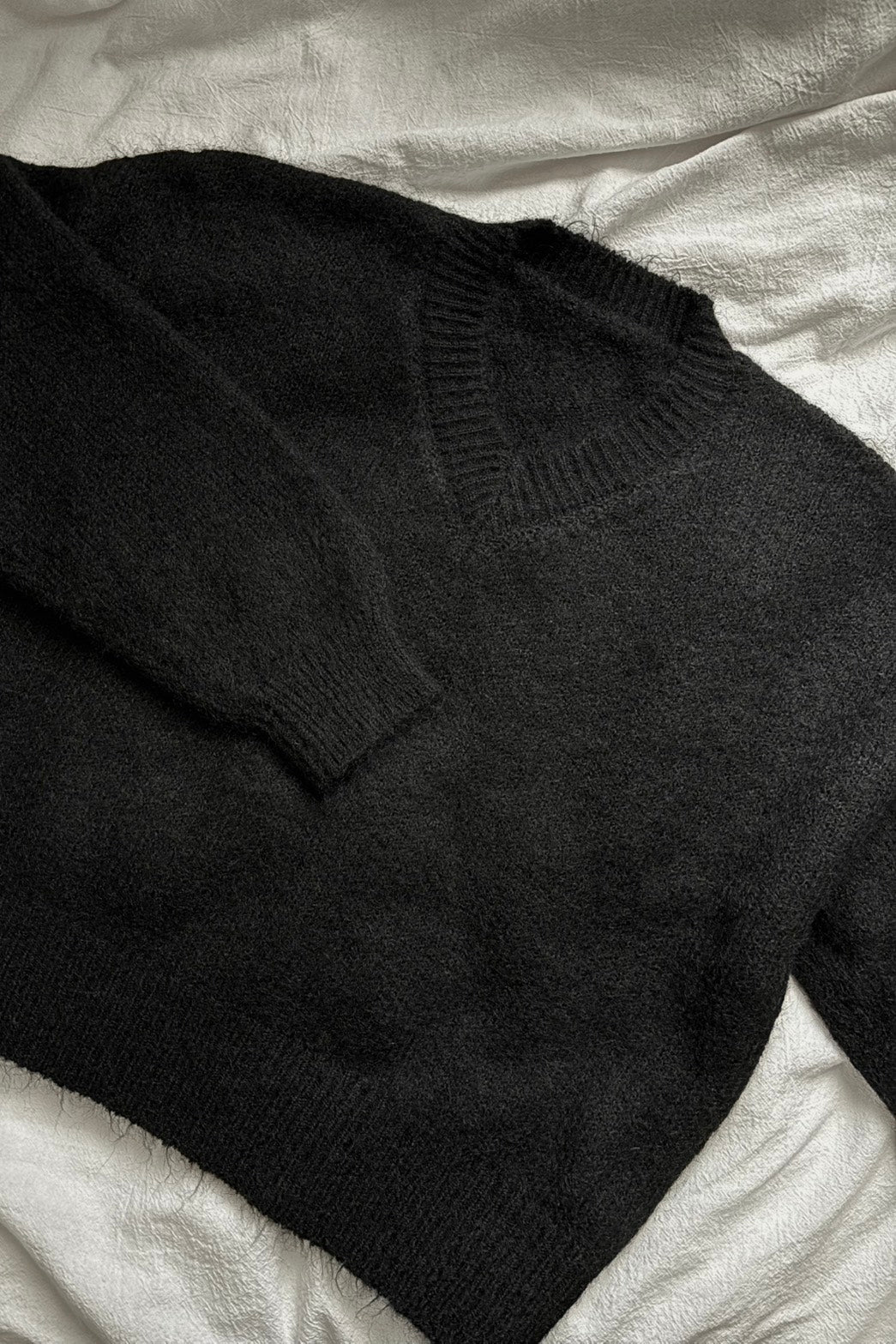 ソフトヤーン Vネックルーズニットトップス　UI-005