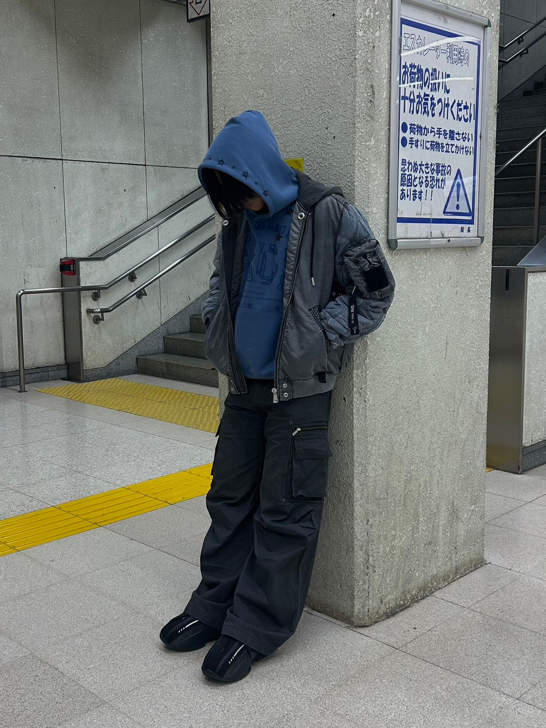 デコラジップ カーブワイドカーゴパンツ SHY-002