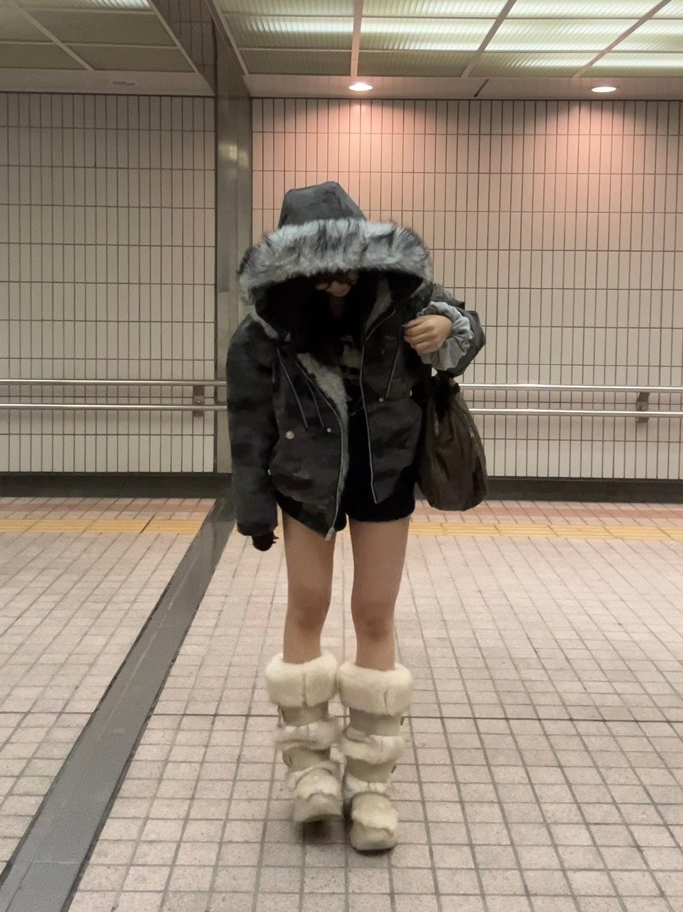 ファーフード付きカモフラ中綿ボンバージャケット　MI-040