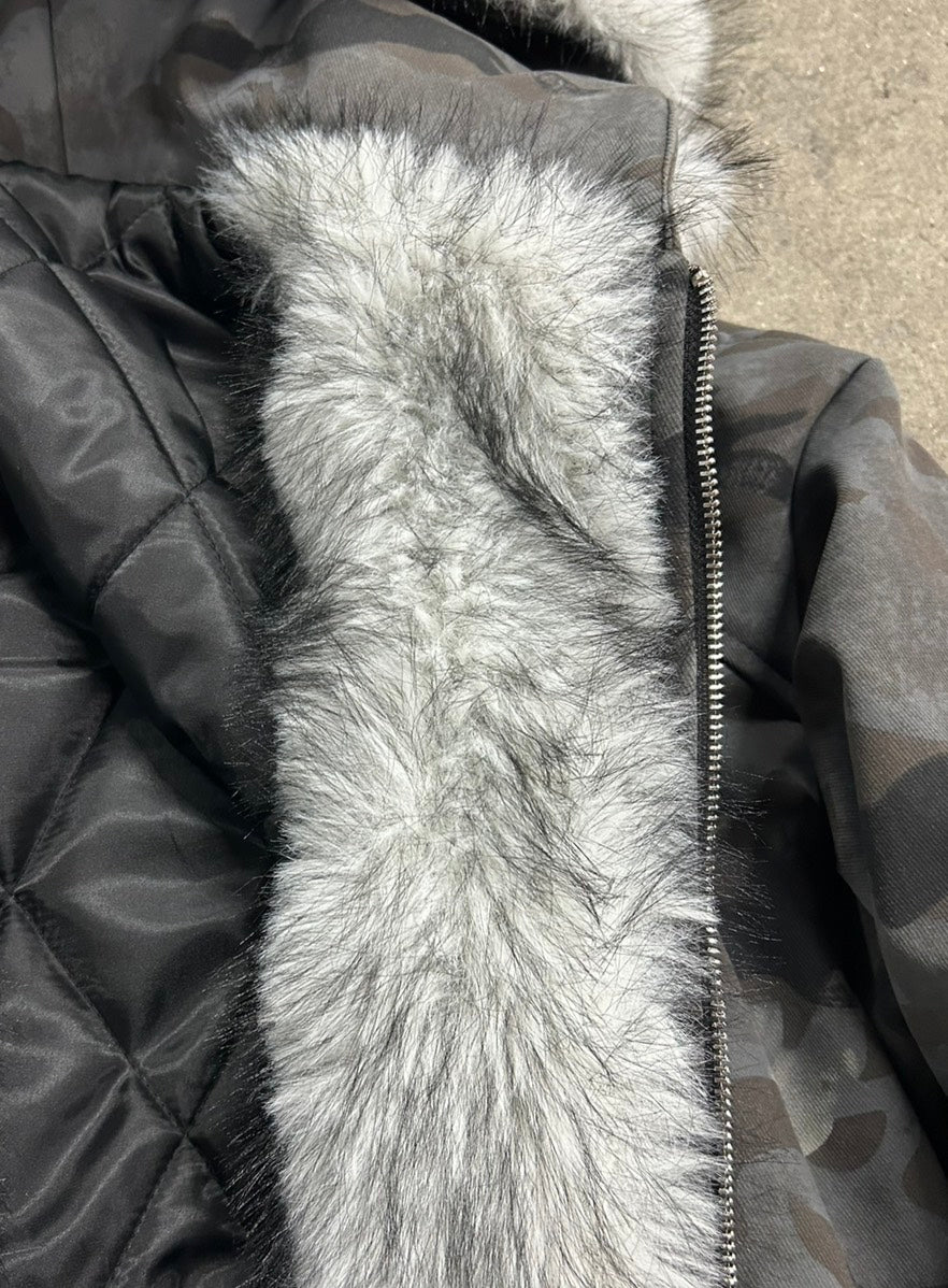 ファーフード付きカモフラ中綿ボンバージャケット　MI-040