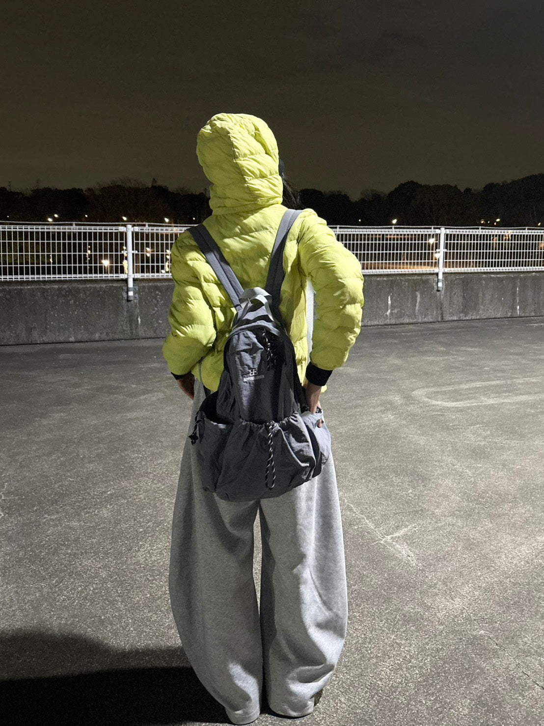 通学／通勤 カジュアル軽量 ナイロンバックパック LO-008