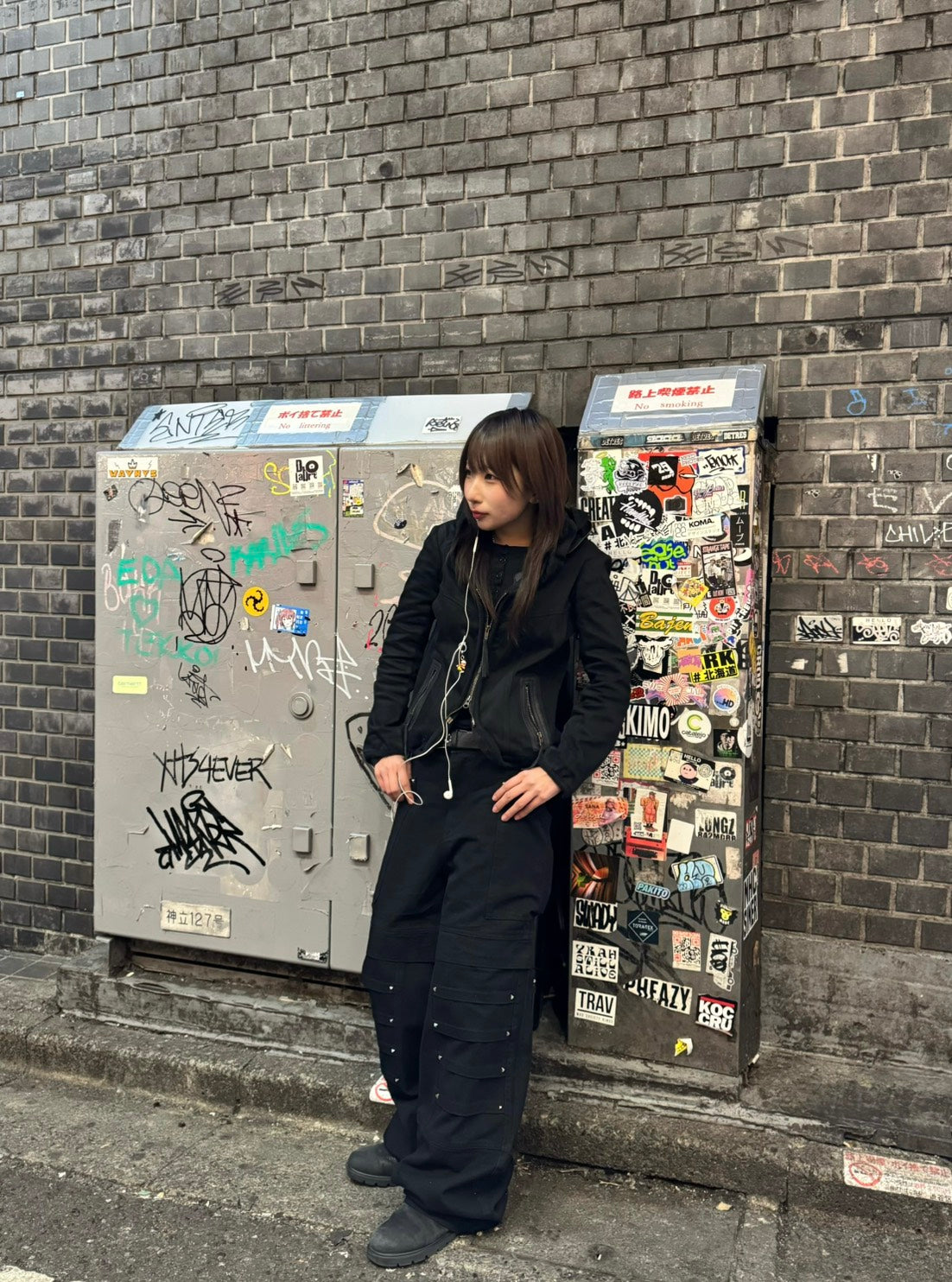 スタッズレイヤード ワイドデニムパンツ　LLS-025