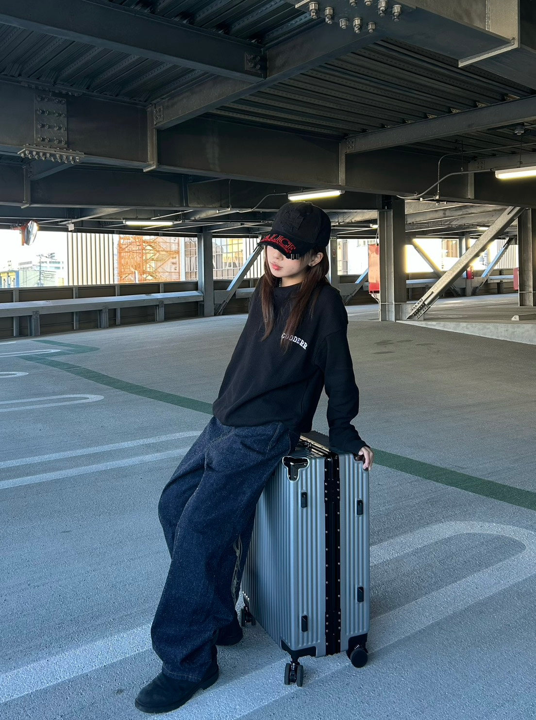 軽量設計スーツケース LLS-028