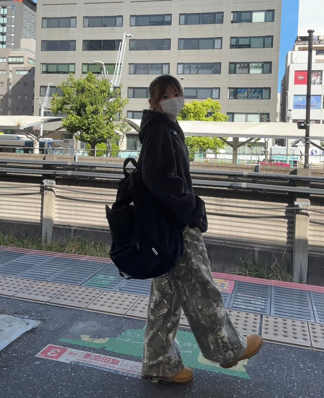 ヴィンテージウォッシュ ブランチカモワイドパンツ  AT010