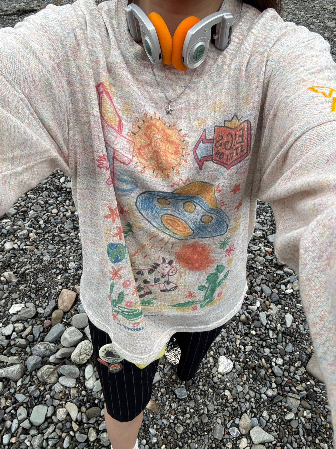 レトロ落書きプリントルーズ長袖Tシャツ　EA-018