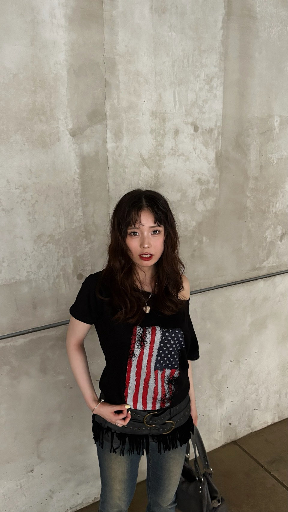 フラッグプリントオフショルダーTシャツ　MH007